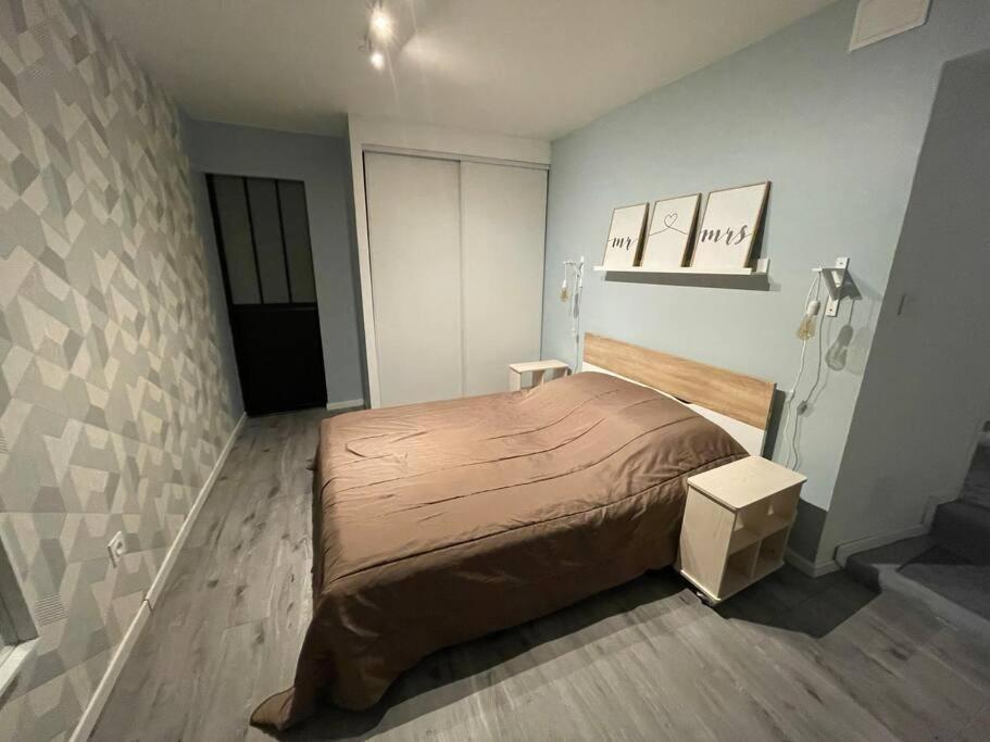 Au Coeur De La Cite Medievale Montluçon Εξωτερικό φωτογραφία